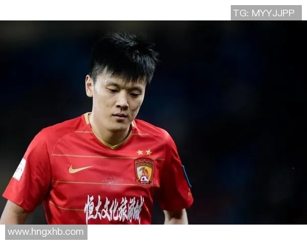 广州恒大迎战青岛中能全力争胜力争中超冠军荣耀之路